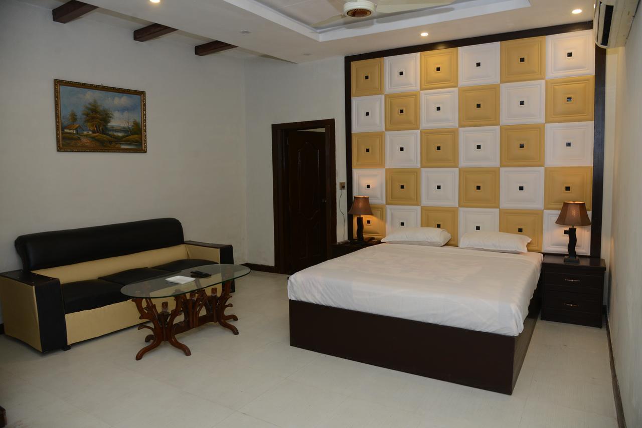 Gulberg Continental Hotel Lahore Exterior foto